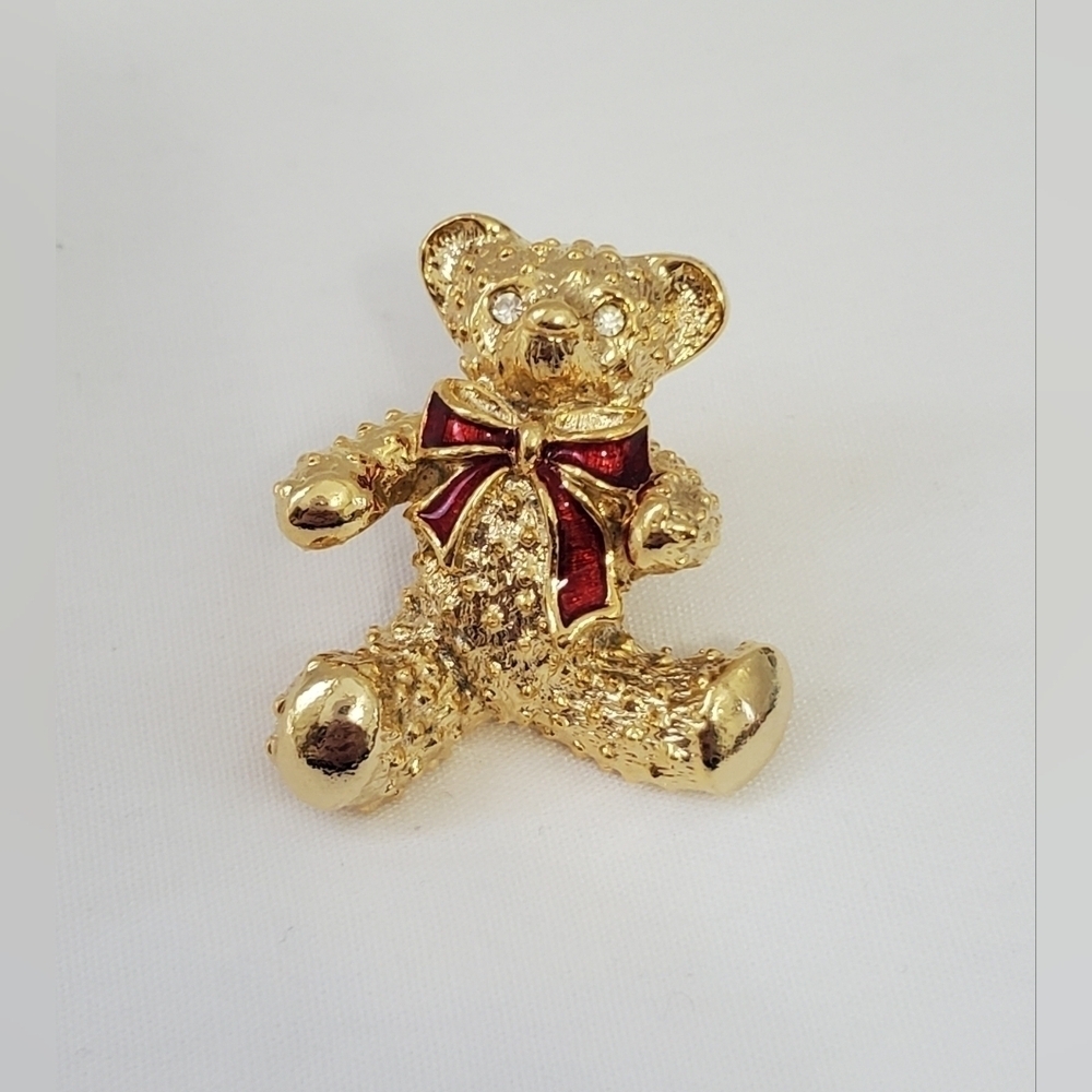 Brand New Vintage 1989 Avon Gold Tone Red Bow Teddy Bear Pin Original Box